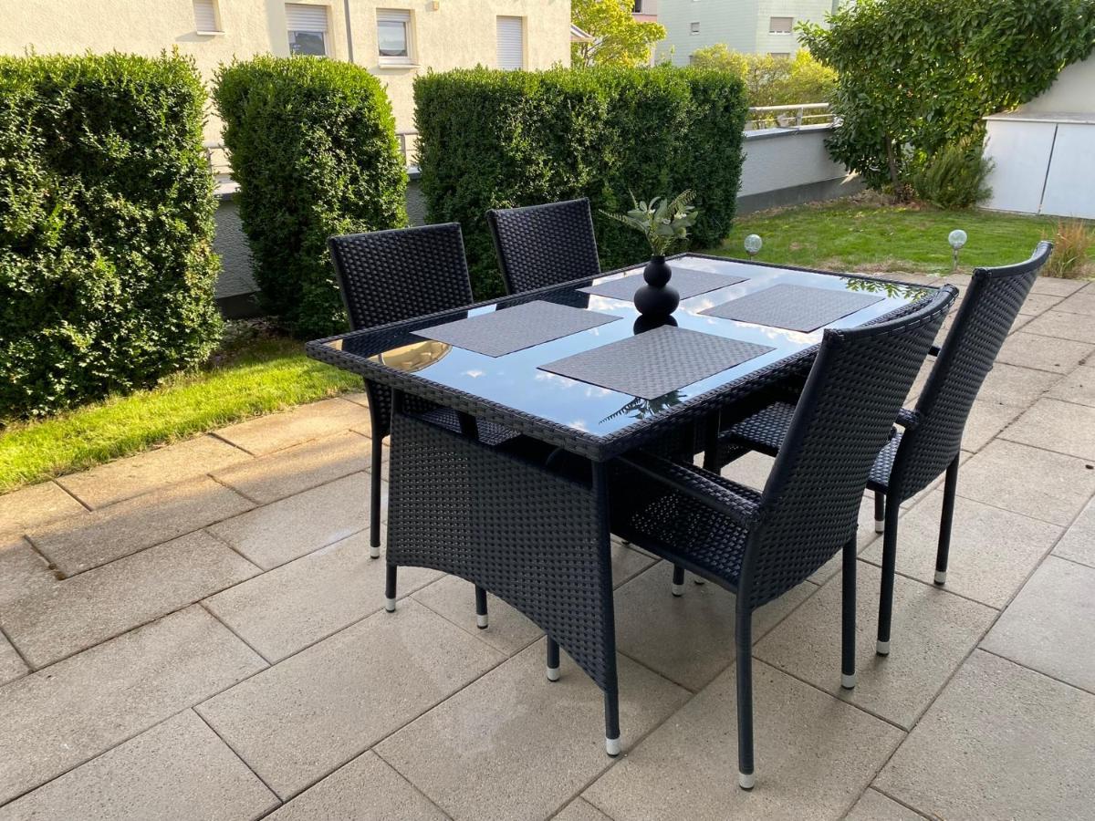 3 Zimmer Apartment In S-Bahn Naehe, 76 Qm, Max 5 Pers, 30Qm Dachterasse, Garage, Internet 1000 Mbit Gaertringen Exterior photo