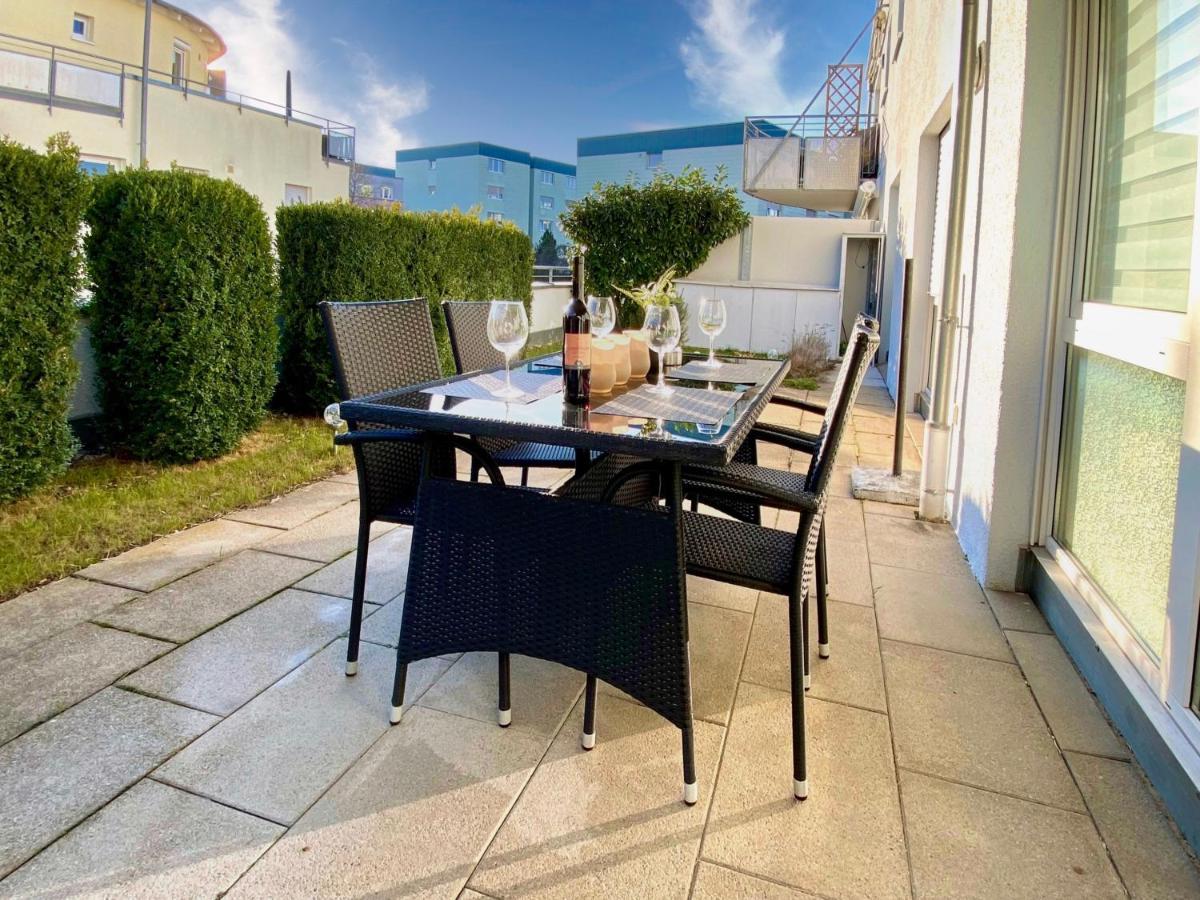 3 Zimmer Apartment In S-Bahn Naehe, 76 Qm, Max 5 Pers, 30Qm Dachterasse, Garage, Internet 1000 Mbit Gaertringen Exterior photo